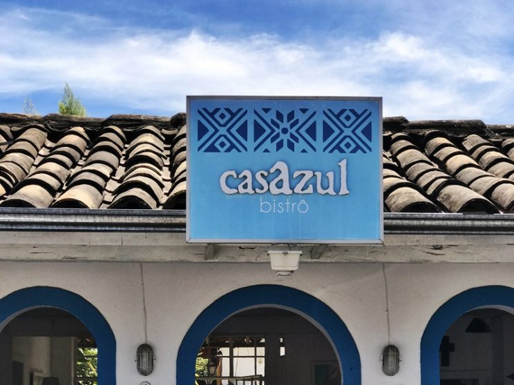 Fachada da CasAzul, um ótimo lugar onde comer em Tiradentes