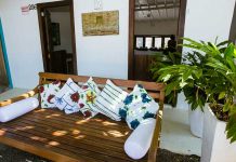 3 dicas de pousadas no Quadrado em Trancoso por até R$ 250,00 Fachada da Hospedaria do Quadrado Dicas de Pousadas no Quadrado em Trancoso