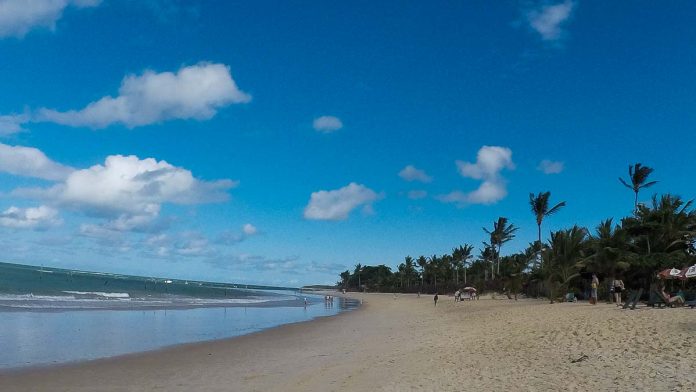 Praia em Trancoso Praia em Trancoso - Viajar para Trancoso gastando pouco