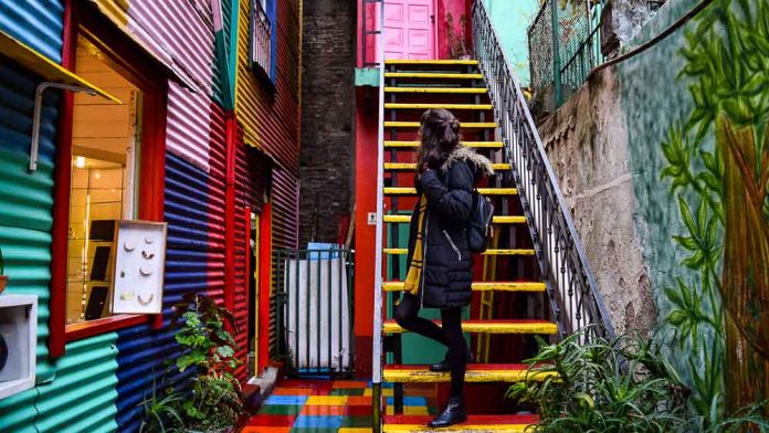 Escada Colorida na Rua Caminito, Buenos Aires Escada Colorida na Rua Caminito, Buenos Aires