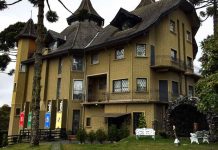 Tudo sobre a EMB Escola de Magia e Bruxaria do Brasil castelo da emb