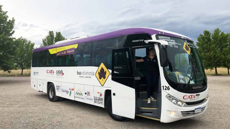 Ônibus bustivinícola em Mendoza