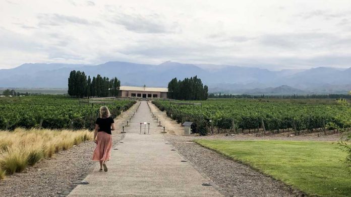 Tatiana-Cheap-Trip-em-Mendoza Tatiana-Prata-em-Mendoza