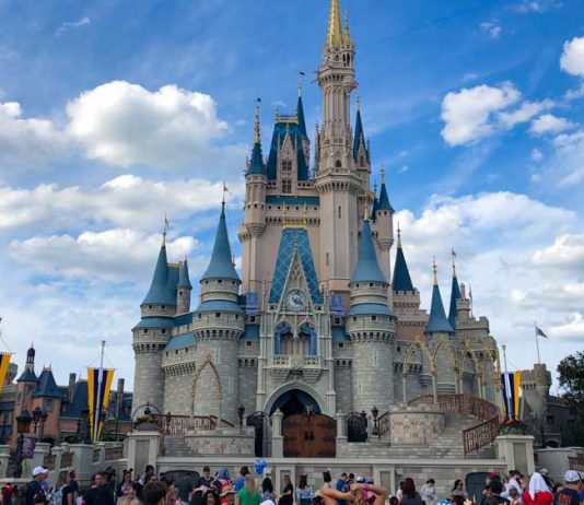Parques da Disney em Orlando: Guia Completo castelo magic kingdom -- Parques da Disney Orlando