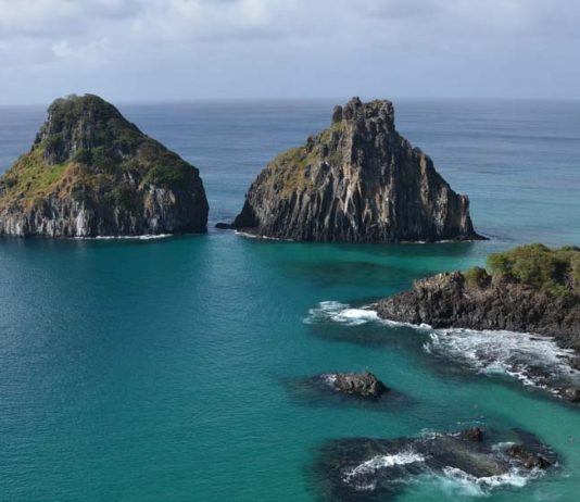 Onde fica e como chegar a Fernando de Noronha onde fica Fernando de noronha