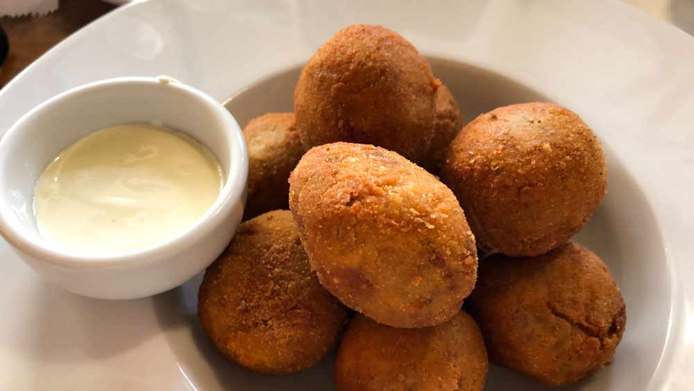bolinho-de-cevada-restaurante-bohemia