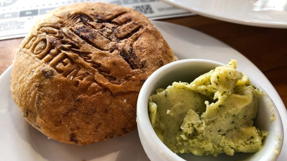 pão-cervejeiro-restaurante-bohemia