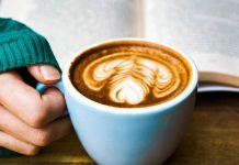 Dicas de livros de viagem incríveis para quem ama viajar livros de viagem