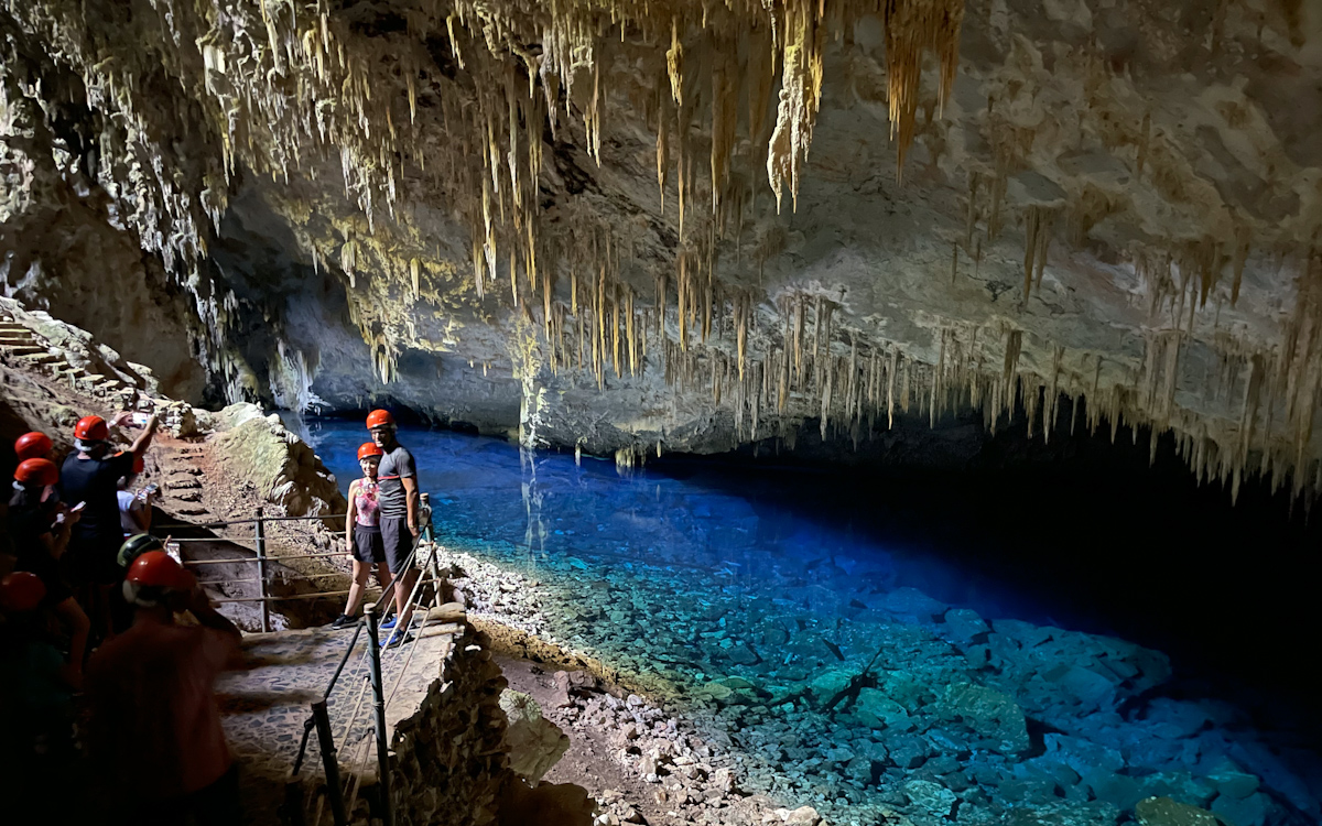 gruta do lago azul