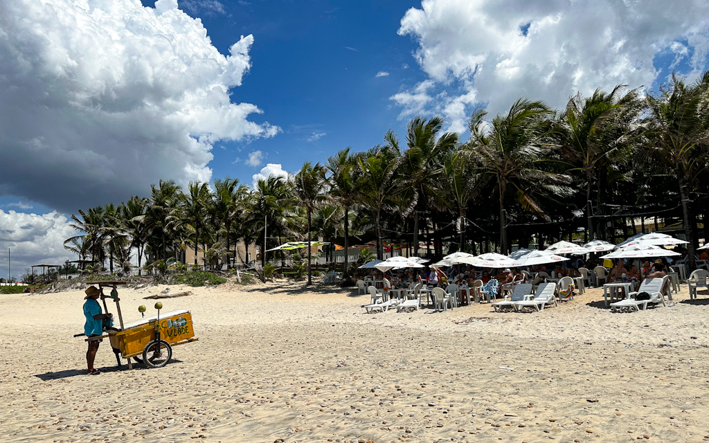 praia em frente ao chico do caranguejo em cumbuco