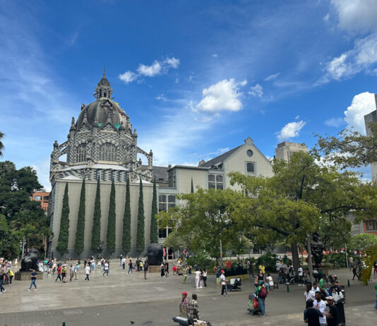 Medellín é perigosa? Viajei sozinha e compartilho tudo sobre segurança para mulheres