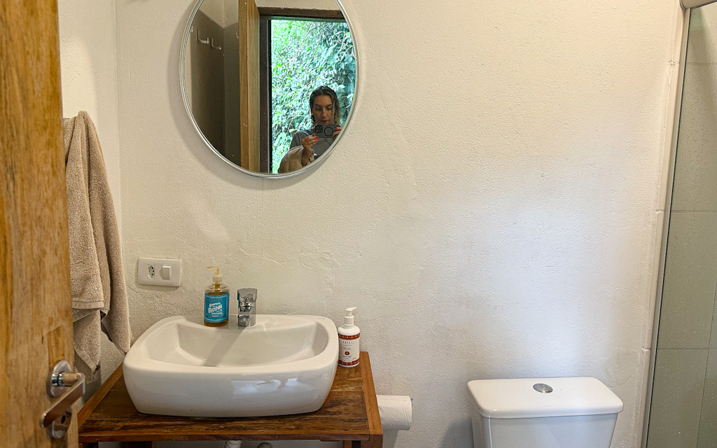 Baú Base Camping banheiro